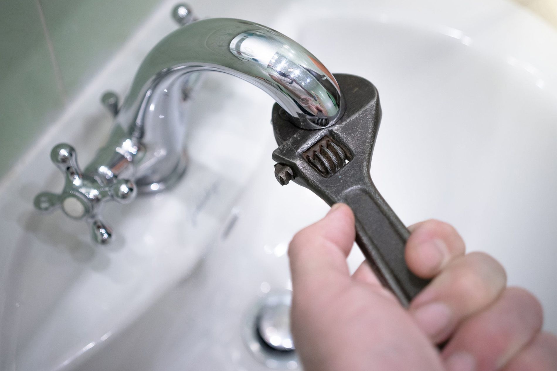 Dripping Faucet Repair 2